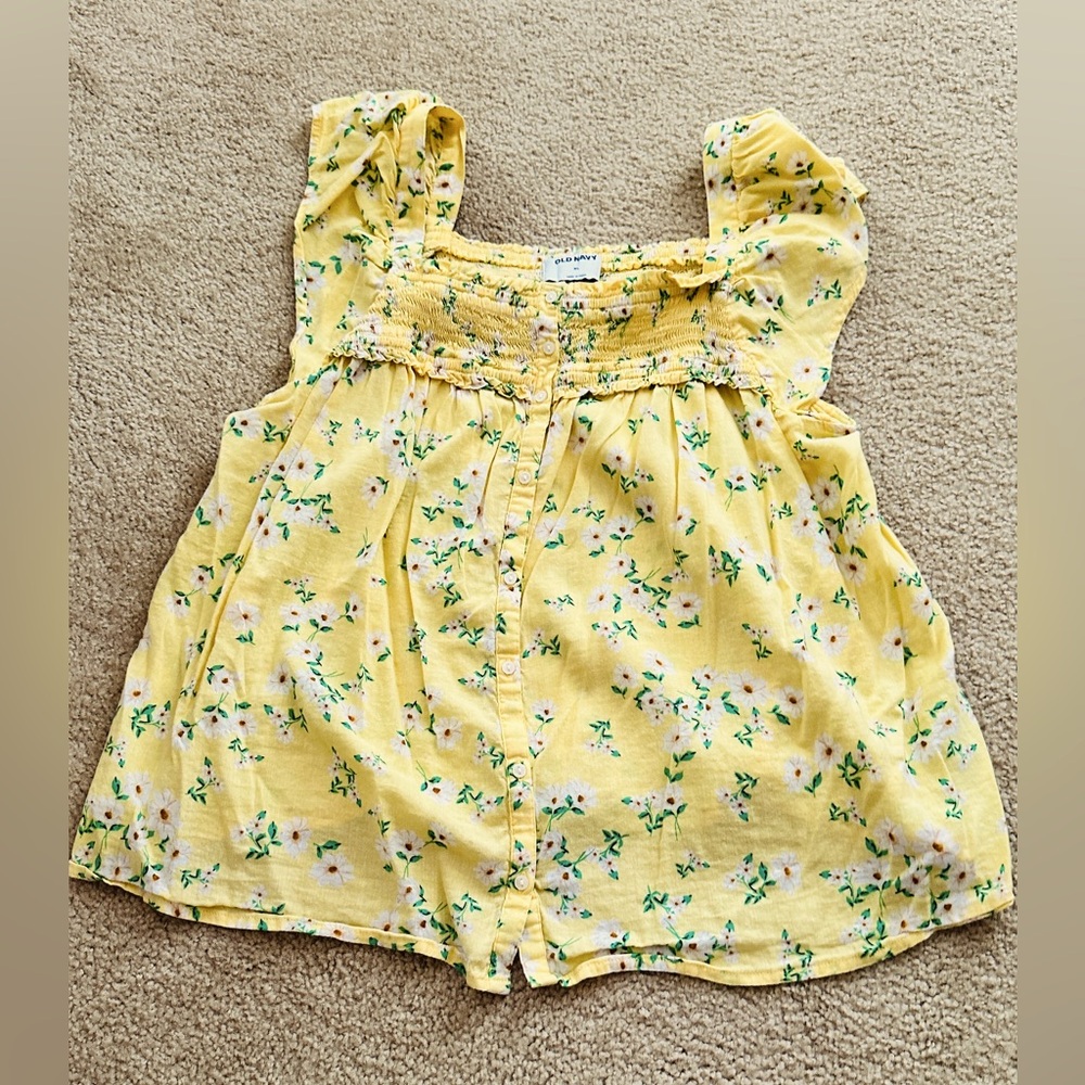 SALE $15 Daisy Summer Top